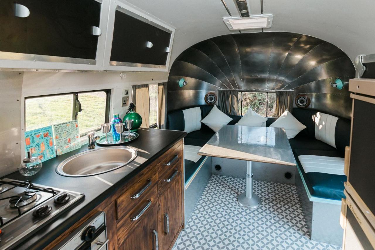 Silver Airstream Glamping & Rental Chichester Exteriör bild